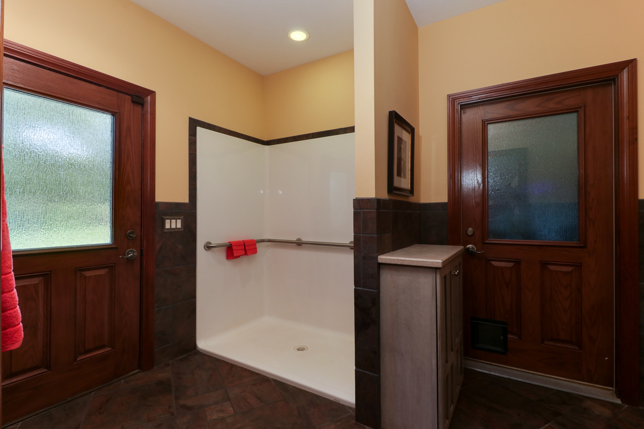 7429 North 1900 East Road Bloomington, IL 61705 - Photo 38 of 154