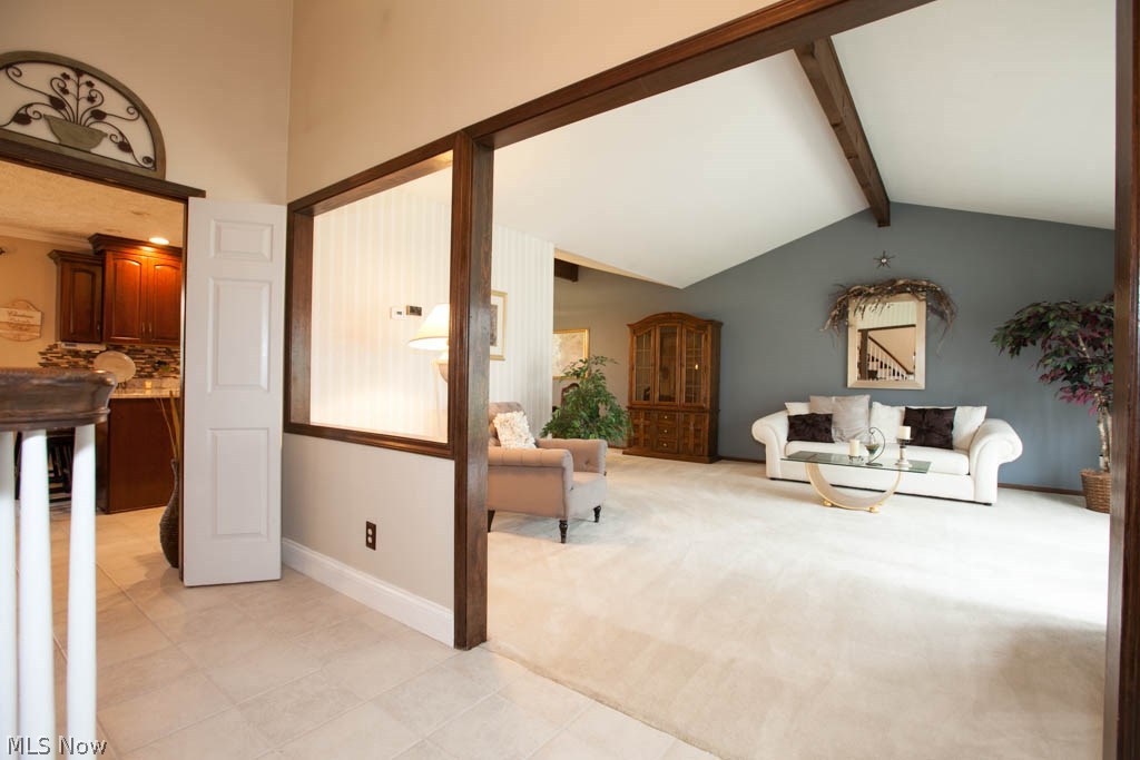 37433 Hunters Ridge Solon, OH 44139 - Photo 4 of 35 Gallery Image 4