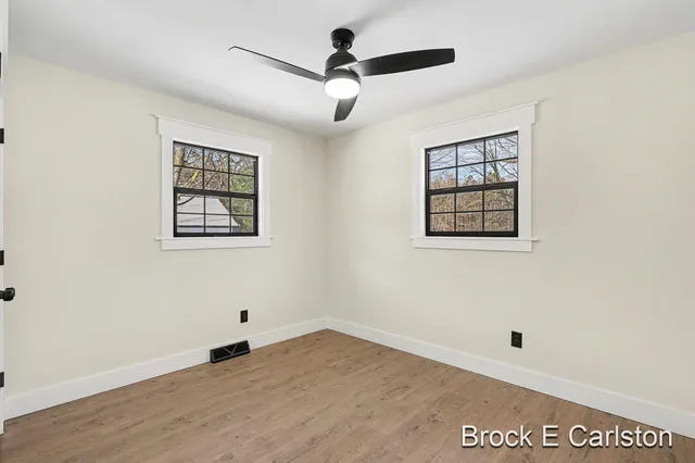 $299,900 | 945 Van Eyck Street, Muskegon, MI 49442