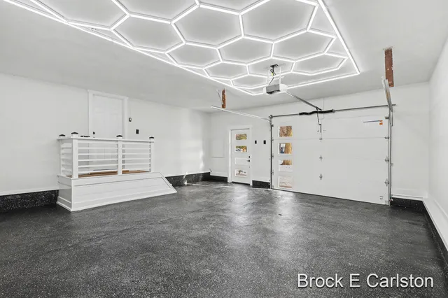 $299,900 | 945 Van Eyck Street, Muskegon, MI 49442