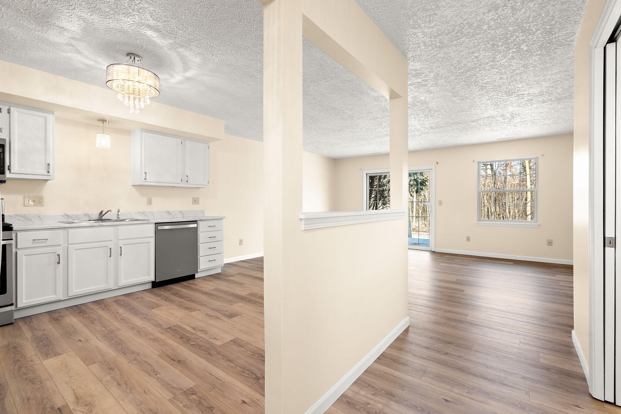 200 Summertree Drive Porter, IN 46304 - Photo 5 of 21 2048x1365