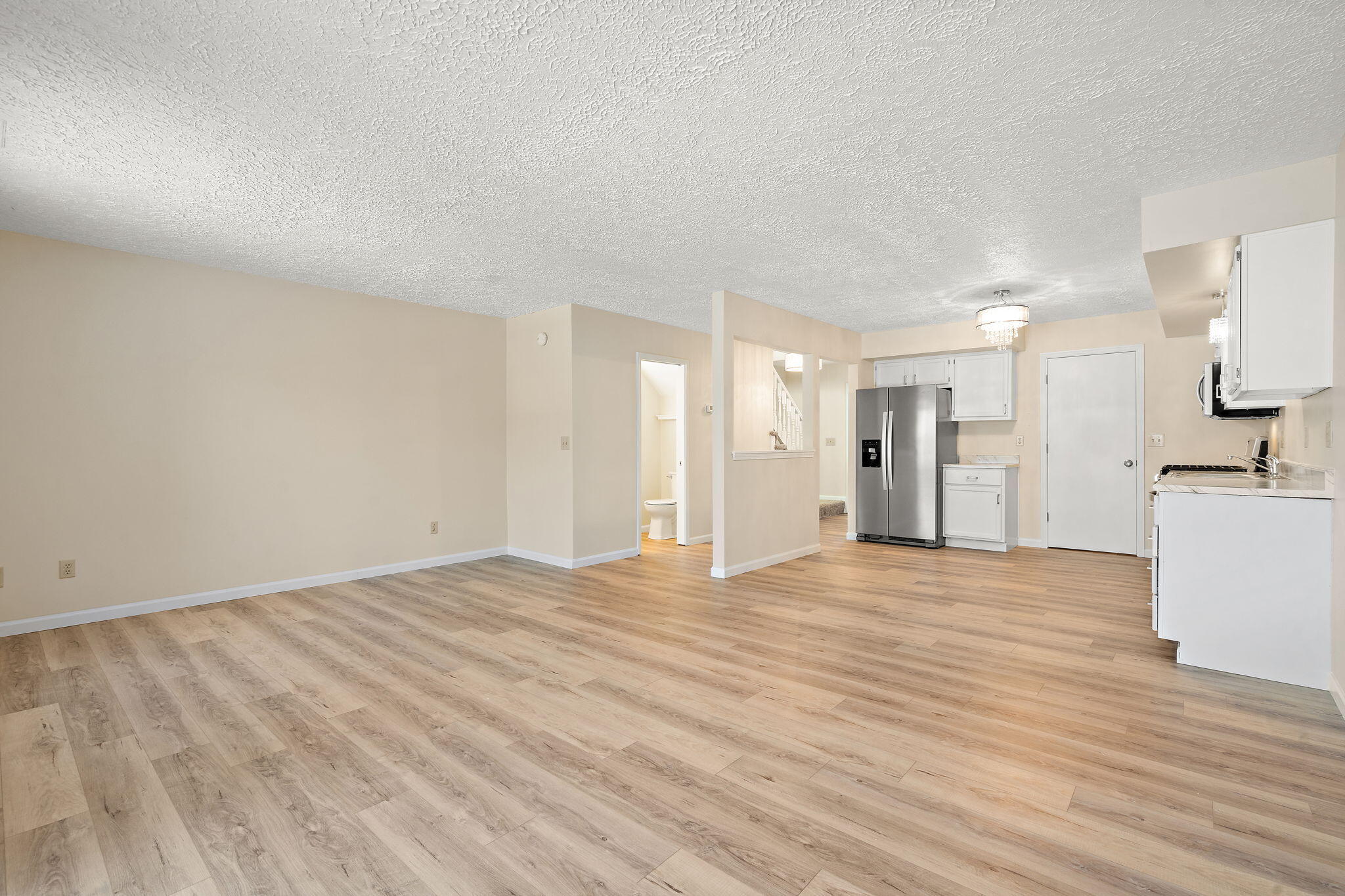 200 Summertree Drive Porter, IN 46304 - Photo 7 of 21 2048x1365