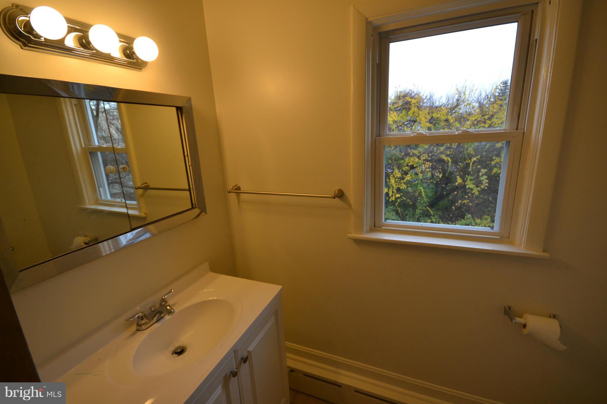 3317 Marnat Road Pikesville, MD 21208 - Photo 13 of 19 Bath