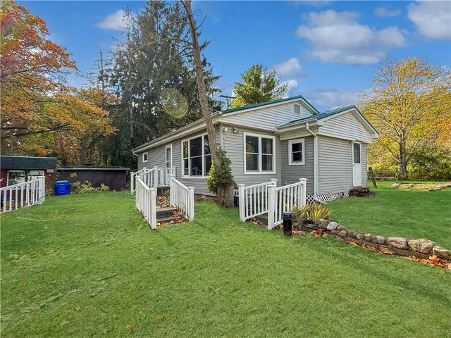 $199,000 | 2258 Knights Lane, Carlton, NY 14571