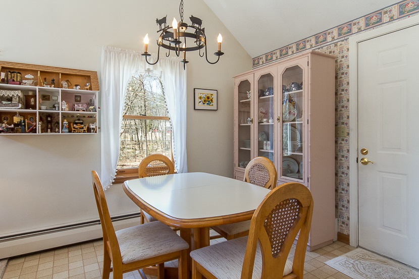 279 Wilsons Crossing Road Auburn, NH 03032 - Photo 10 of 35 Gallery Image 10