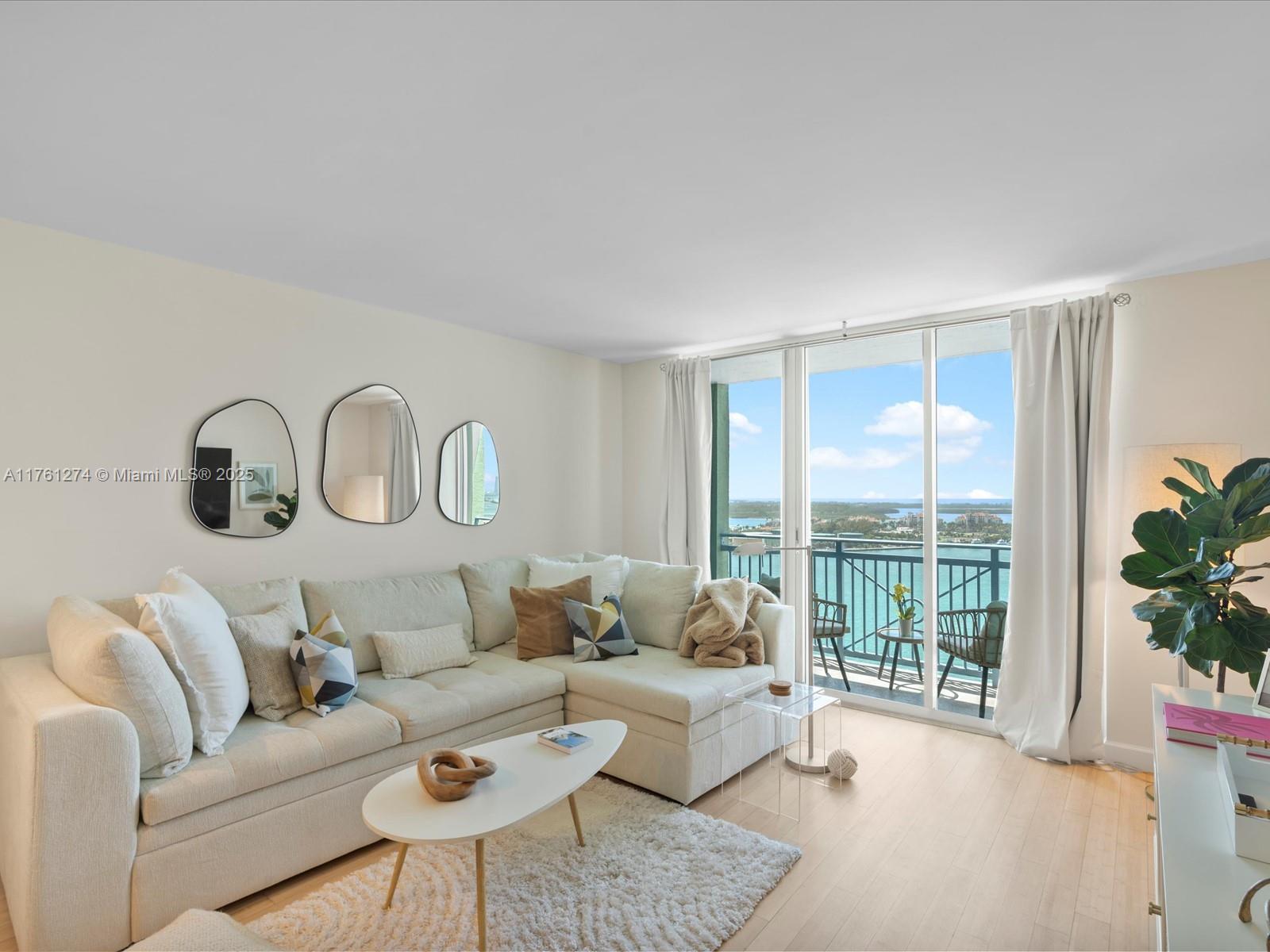 90 Alton Road, Unit 2406 Miami Beach, FL 33139 - Photo 5 of 30 Gallery Image 5
