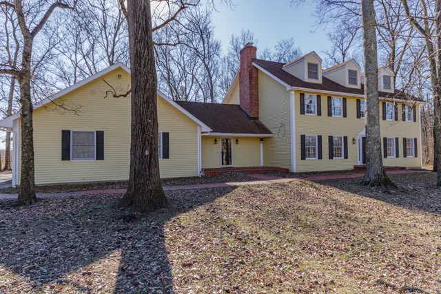 $389,500 | 4715 East Richview Road, Mount Vernon, IL 62864