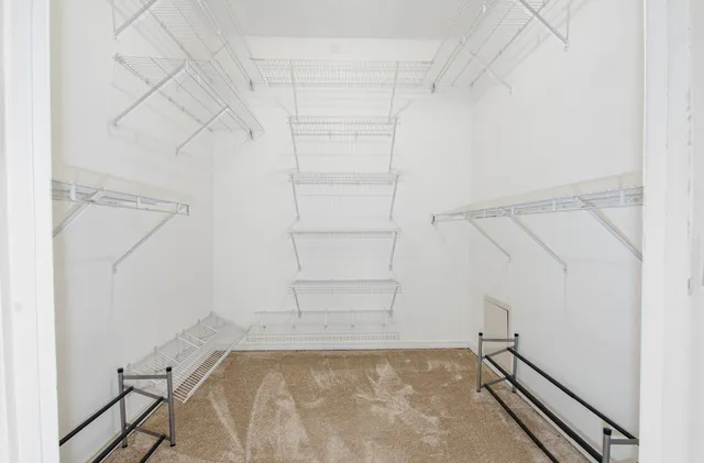 $389,500 | 4715 East Richview Road, Mount Vernon, IL 62864