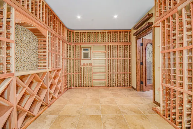 $389,500 | 4715 East Richview Road, Mount Vernon, IL 62864