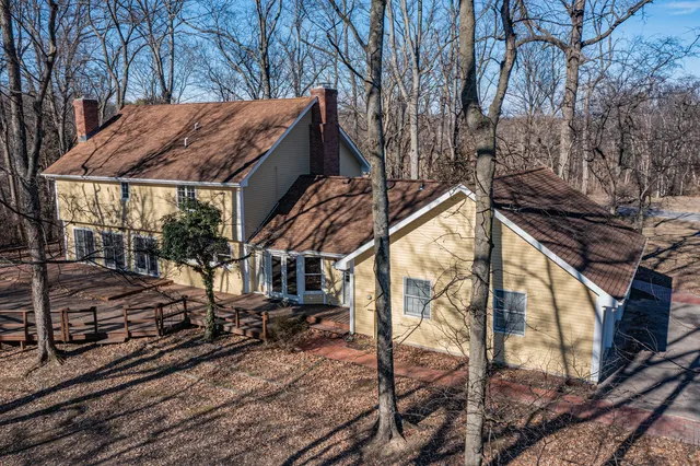 $389,500 | 4715 East Richview Road, Mount Vernon, IL 62864