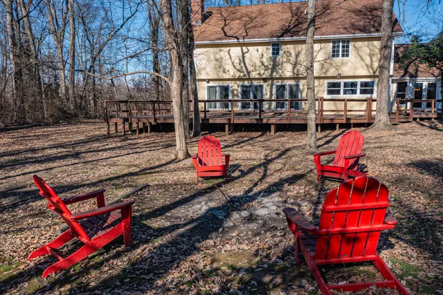 $389,500 | 4715 East Richview Road, Mount Vernon, IL 62864