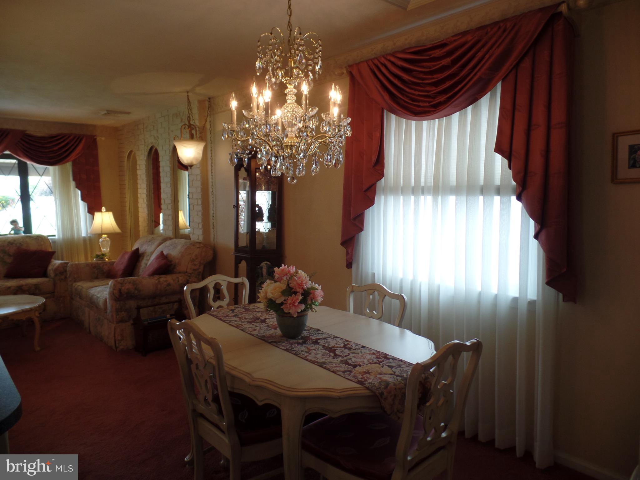 11007 Stevens Road Philadelphia, PA 19116 - Photo 8 of 27 Dining Room