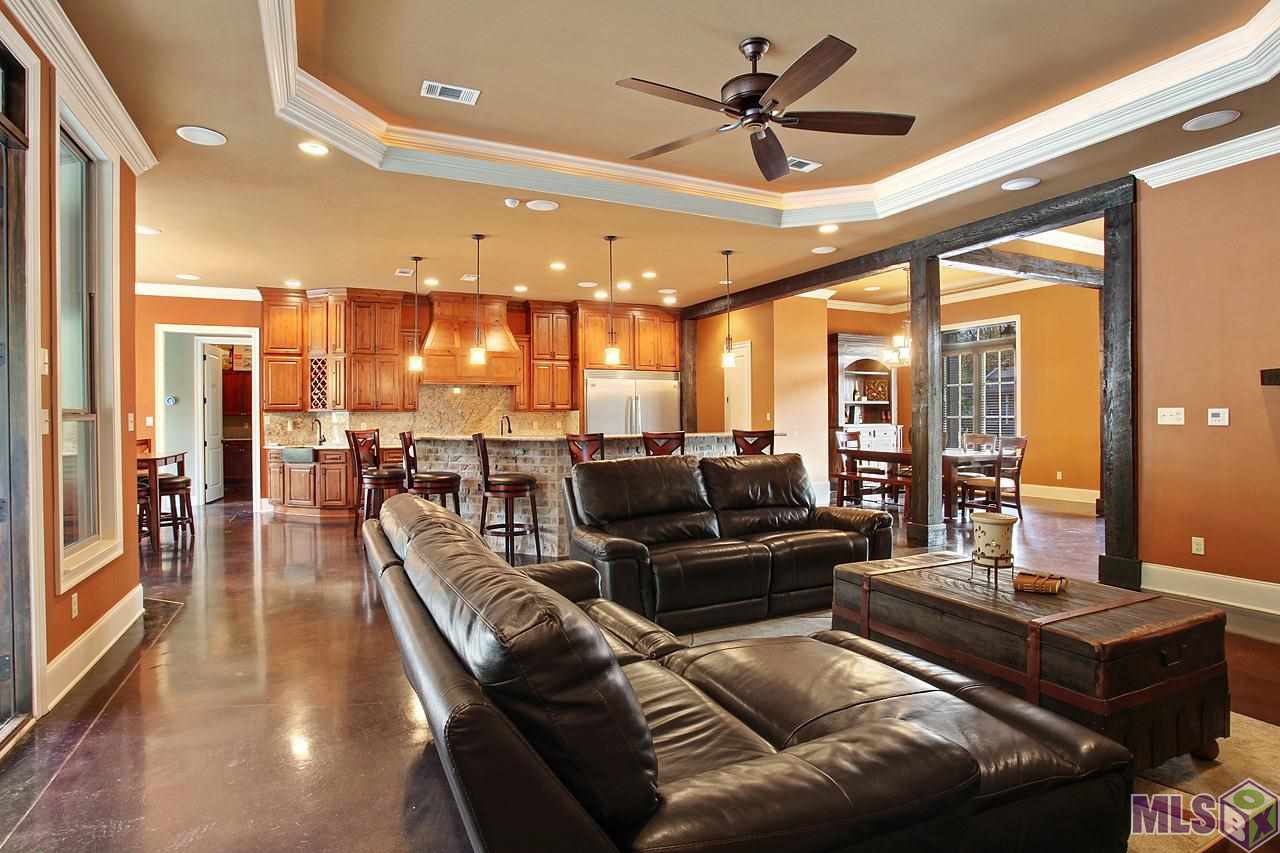 720 Ramon Street Mandeville, LA 70448 - Photo 5 of 21 Gallery Image 5