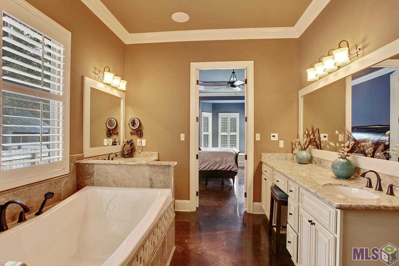 720 Ramon Street Mandeville, LA 70448 - Photo 9 of 21 Gallery Image 9