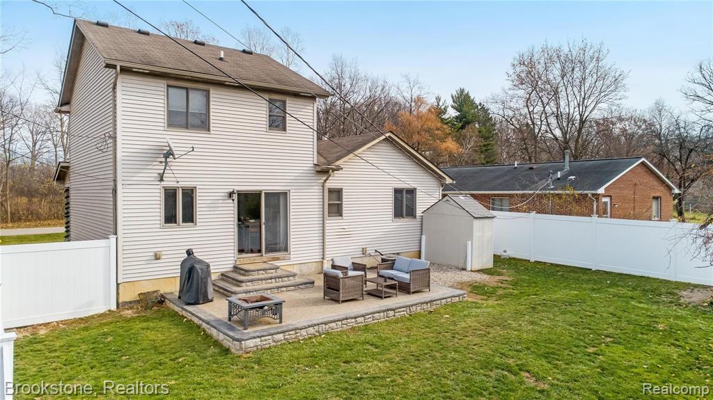 2634 Simpson Drive Rochester Hills, MI 48309 - Photo 7 of 37