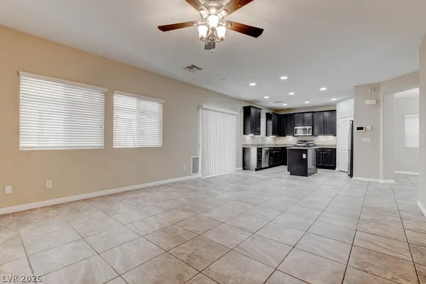 $2,500 | 1067 Fish Pond Avenue, Henderson, NV 89014