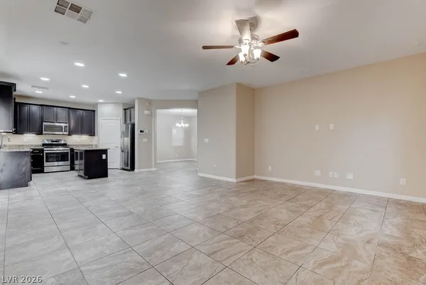 $2,500 | 1067 Fish Pond Avenue, Henderson, NV 89014