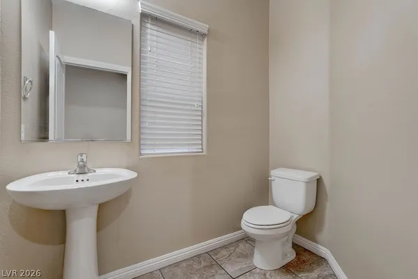 $2,500 | 1067 Fish Pond Avenue, Henderson, NV 89014