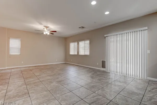 $2,500 | 1067 Fish Pond Avenue, Henderson, NV 89014