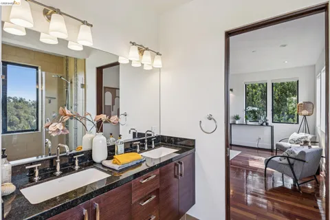 $1,295,000 | 46 Carisbrook Lane, Oakland, CA 94611
