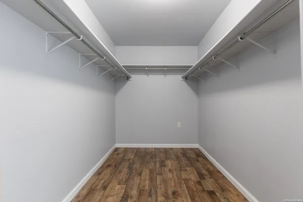 $2,300 | 54 Longleaf Coral, San Antonio, TX 78247