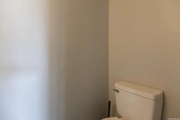 $2,300 | 54 Longleaf Coral, San Antonio, TX 78247