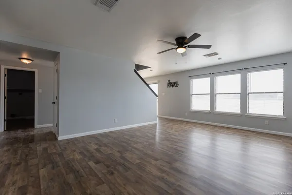 $2,300 | 54 Longleaf Coral, San Antonio, TX 78247
