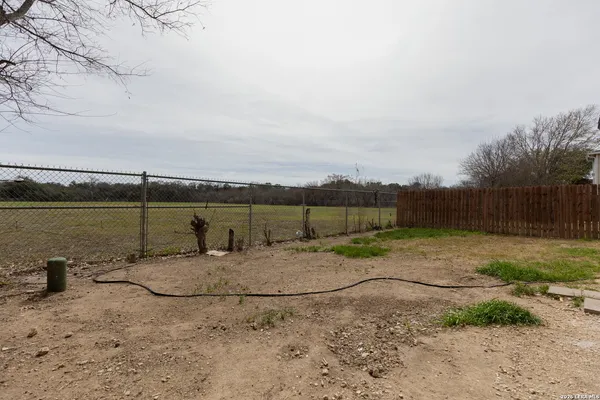 $2,300 | 54 Longleaf Coral, San Antonio, TX 78247