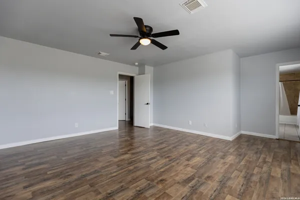 $2,300 | 54 Longleaf Coral, San Antonio, TX 78247