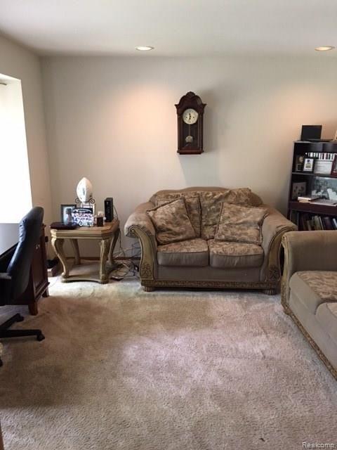 30914 Country Ridge Circle Farmington Hills, MI 48331 - Photo 6 of 11