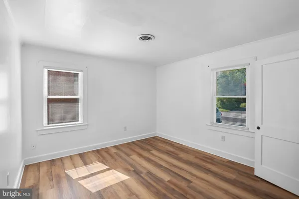 $1,800 | 15 Sycamore Avenue, Easton, MD 21601