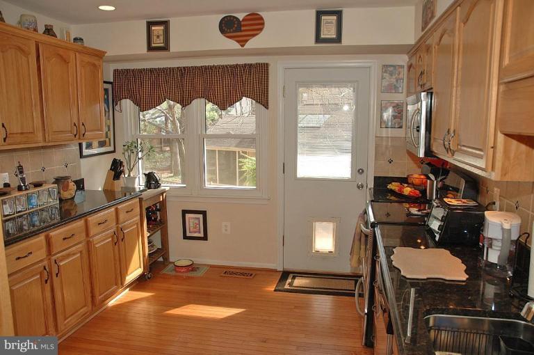 8809 Hayload Court Springfield, VA 22153 - Photo 3 of 20 Kitchen #2