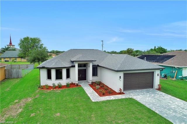 8300 Cardinal Road Fort Myers, FL 33967 - Photo 2 of 19