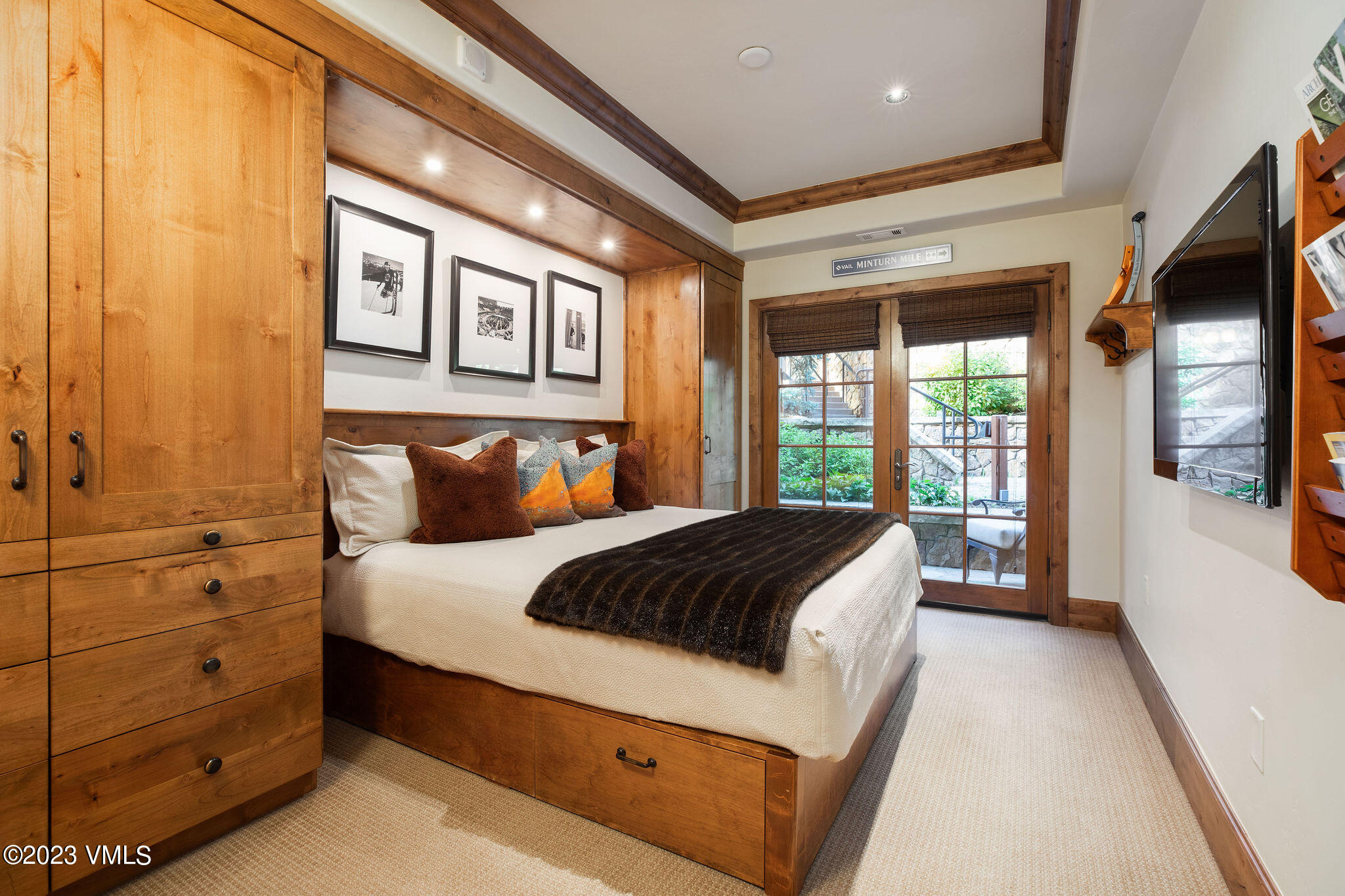 434 South Frontage Road East, Unit 202 Vail, CO 81657 - Photo 17 of 25 vail_mtn_view_202_interior_bed02