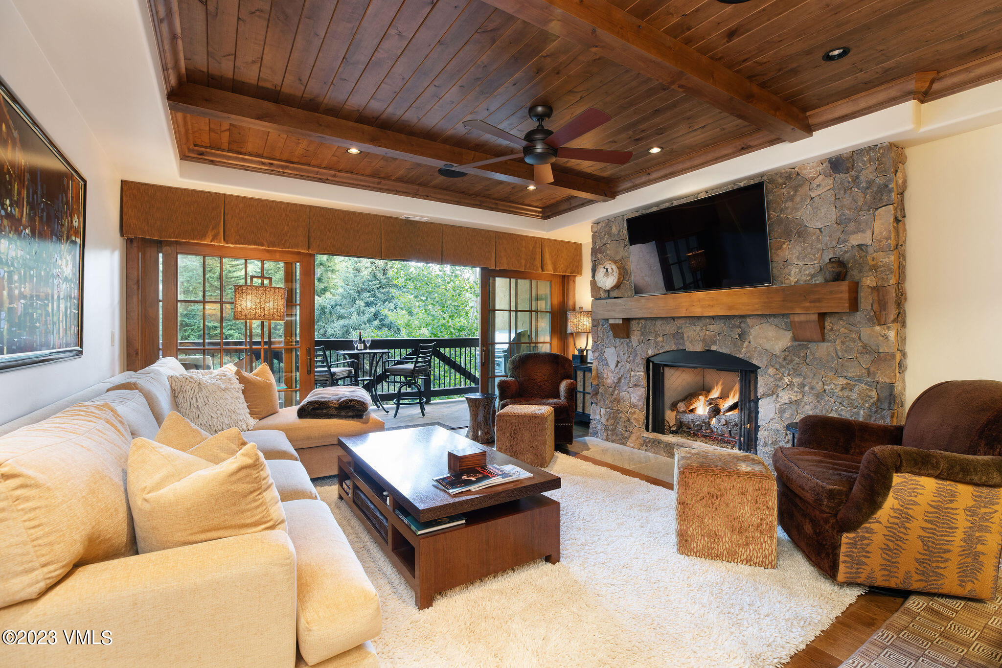 434 South Frontage Road East, Unit 202 Vail, CO 81657 - Photo 5 of 25 vail_mtn_view_202_interior_living_a