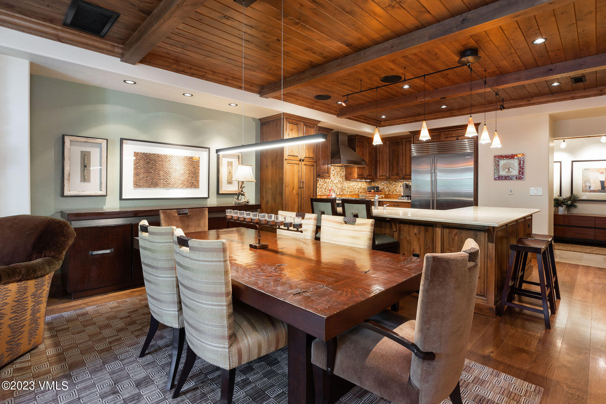434 South Frontage Road East, Unit 202 Vail, CO 81657 - Photo 10 of 25 vail_mtn_view_202_interior_dining