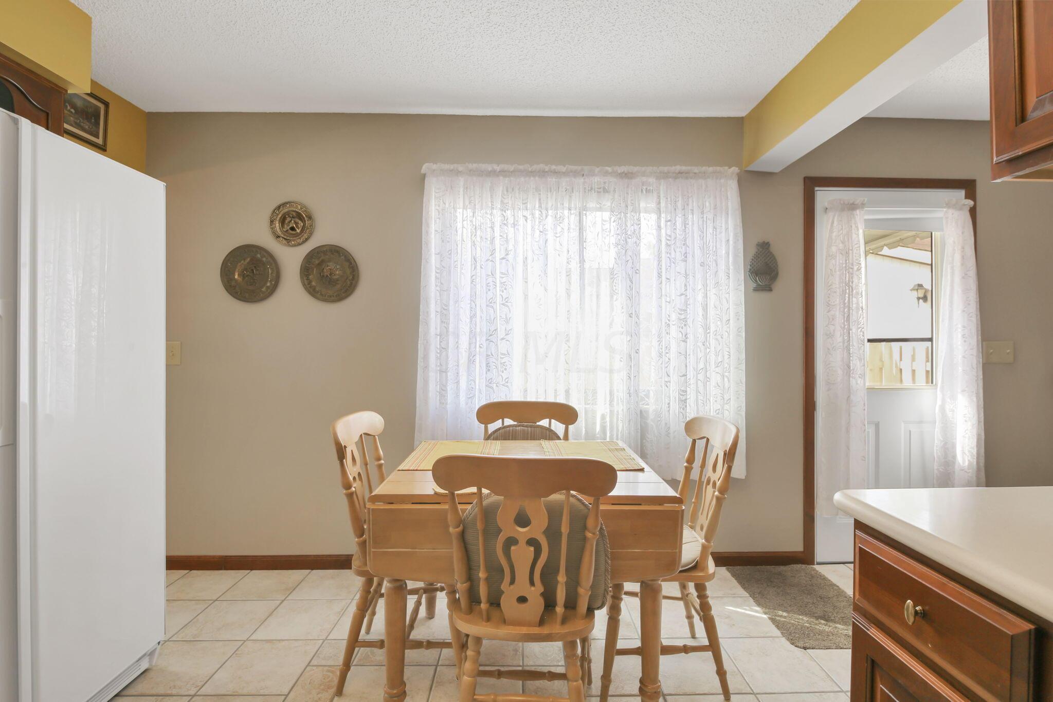 6222 Roxburgh Court, Unit 17B Columbus, OH 43213 - Photo 12 of 28 12-web-or-mls-5D9A0458