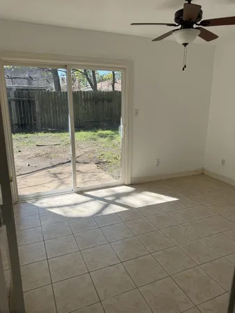 $1,400 | 1761 El Mar Lane, Seabrook, TX 77586