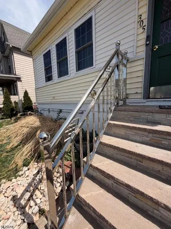 $599,000 | 305 Leland Avenue, Plainfield, NJ 07062