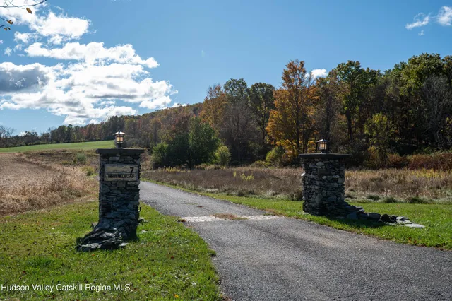 $735,000 | 7 Birch Hill Road, Copake, NY 12521