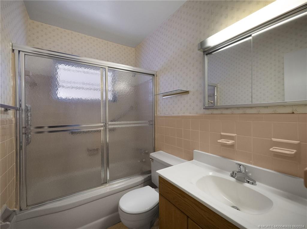 165 Southwest Cabana Point Circle Stuart, FL 34994 - Photo 10 of 17 Gallery Image 10