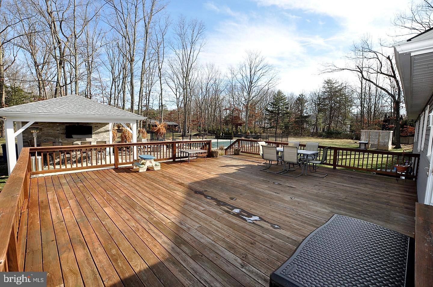 330 Pricketts Mill Road Tabernacle, NJ 08088 - Photo 27 of 35 28' x 24' Deck