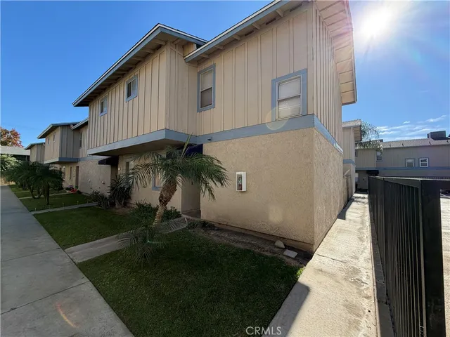 $1,850 | 9240 Date Street, Unit 9F, Fontana, CA 92335