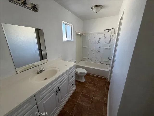 $1,850 | 9240 Date Street, Unit 9F, Fontana, CA 92335