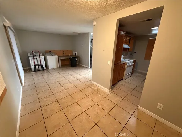 $1,850 | 9240 Date Street, Unit 9F, Fontana, CA 92335