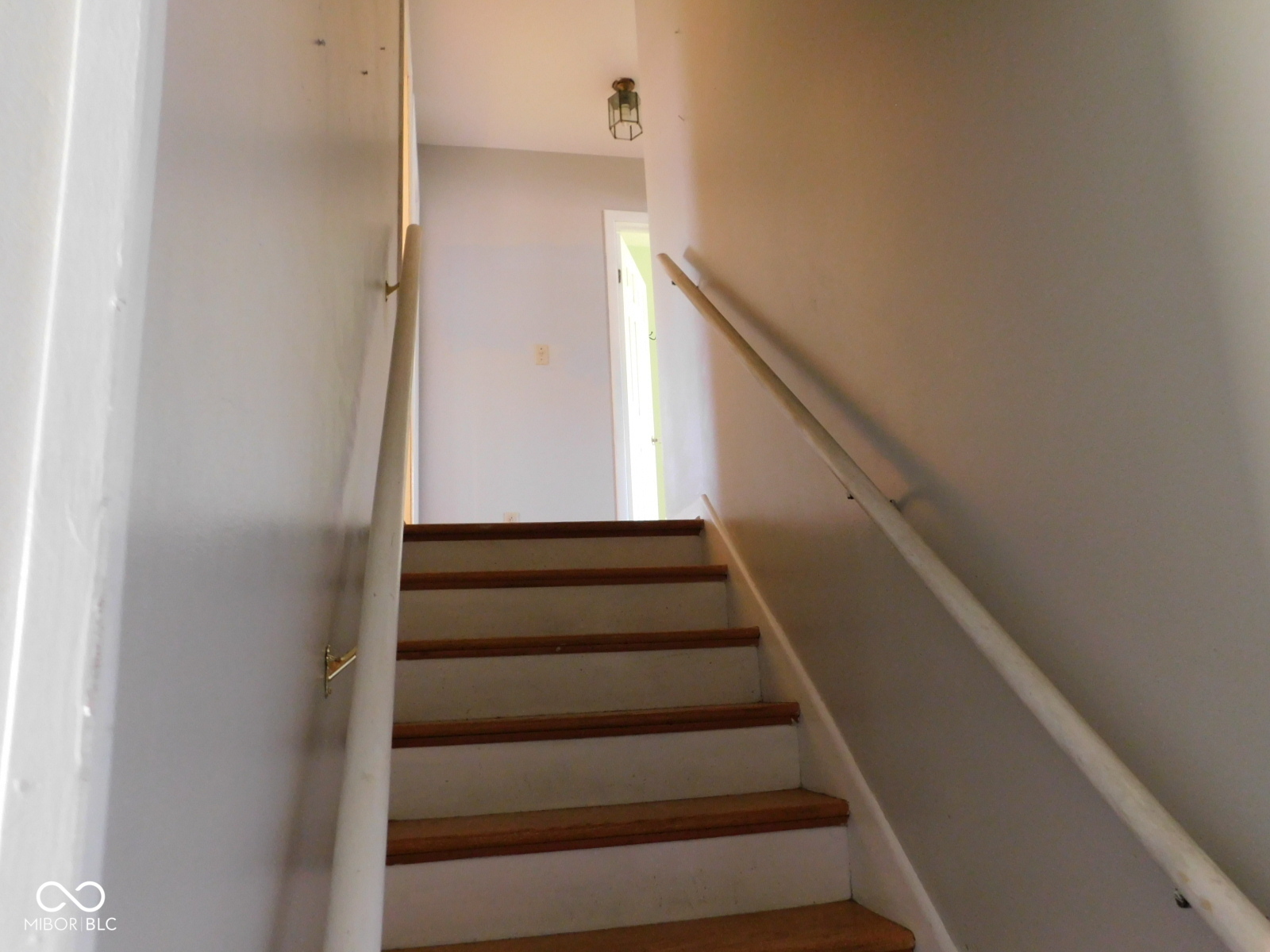 3300 Heritage Road Columbus, IN 47203 - Photo 21 of 34