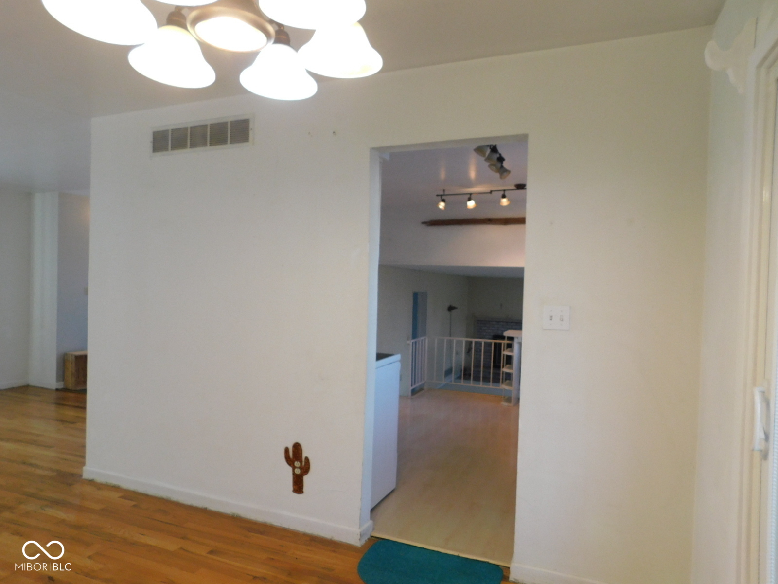 3300 Heritage Road Columbus, IN 47203 - Photo 8 of 34