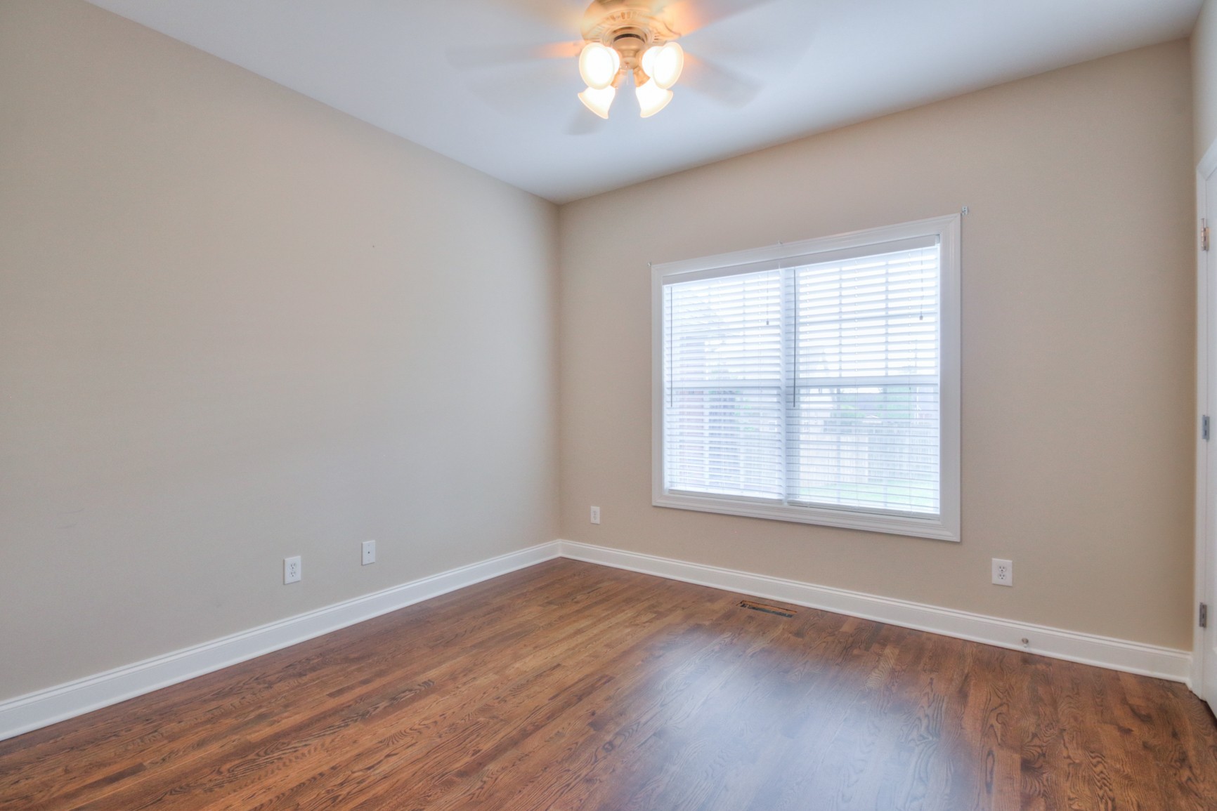 1429 Cut Off Road Murfreesboro, TN 37129 - Photo 38 of 48 Gallery Image 38