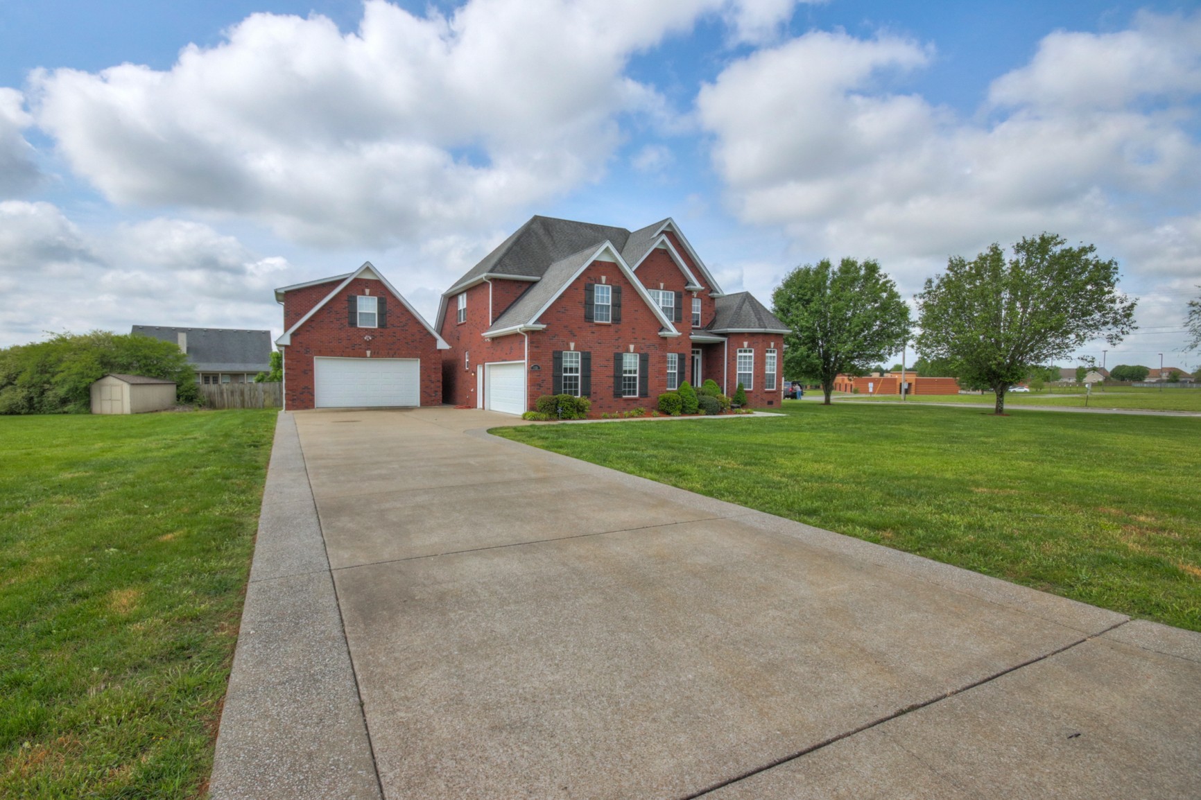 1429 Cut Off Road Murfreesboro, TN 37129 - Photo 4 of 48 Gallery Image 4