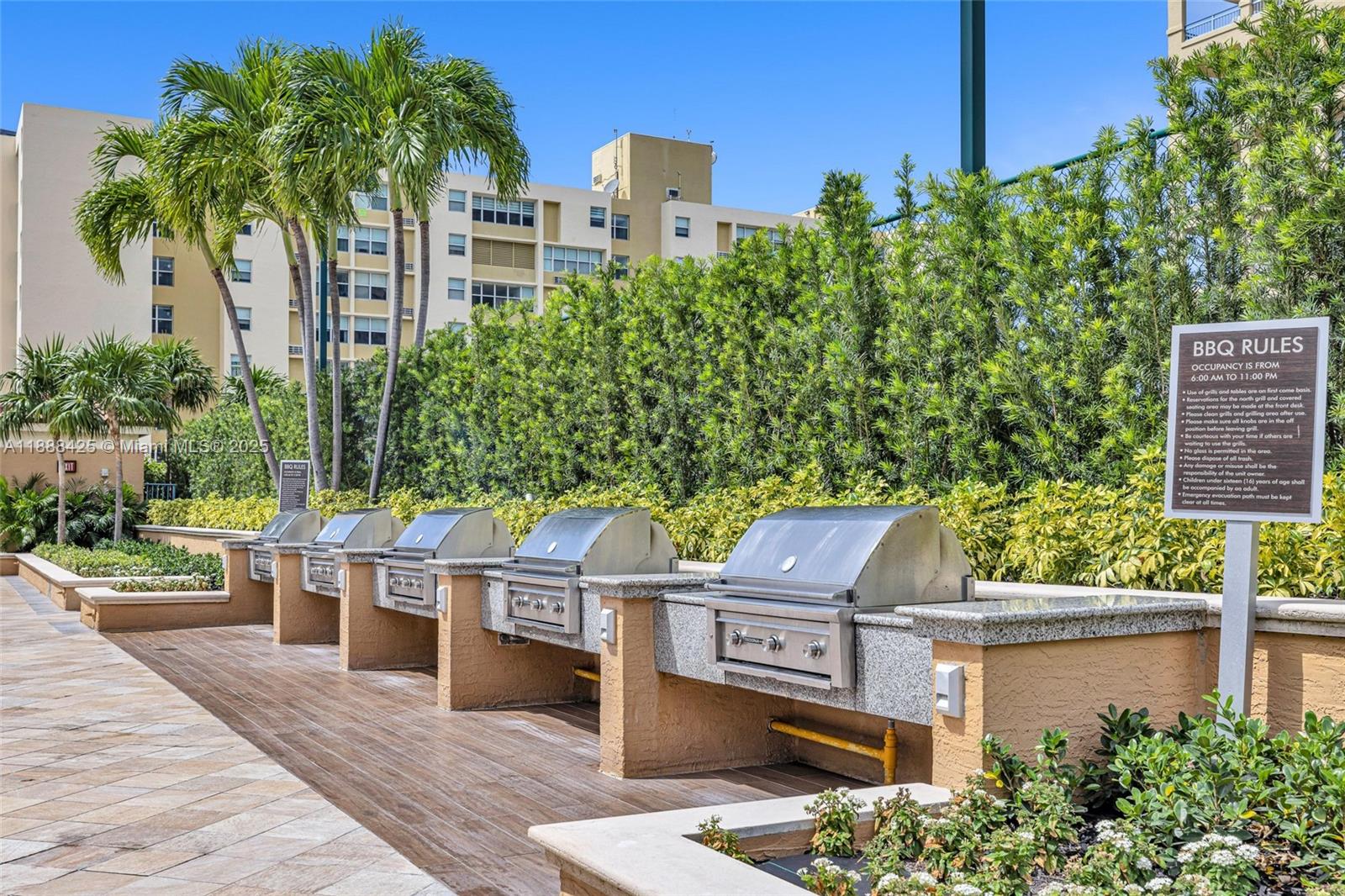 90 Alton Road, Unit 1103 Miami Beach, FL 33139 - Photo 33 of 51